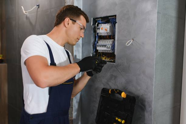 Best Affordable Electrician  in Cudahy, WI